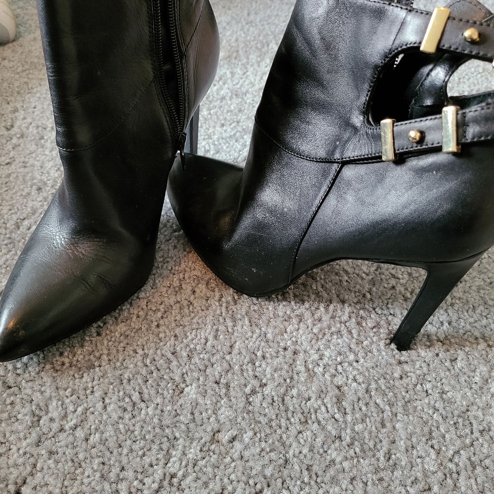 Boots - Picture 2 of 8